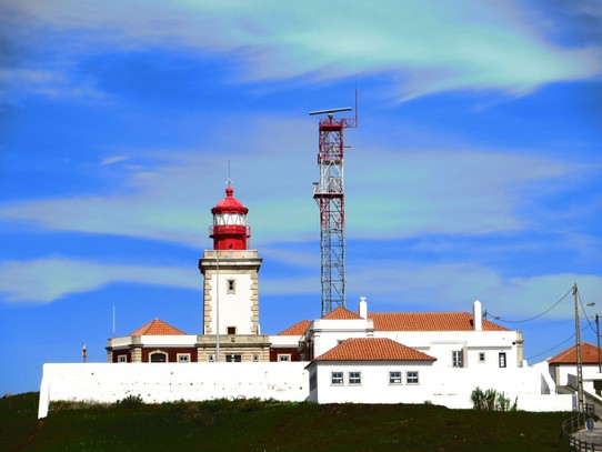 Portugal - Colares - Leuchtturm und Funkstation am Cabo da Roca in Portugal