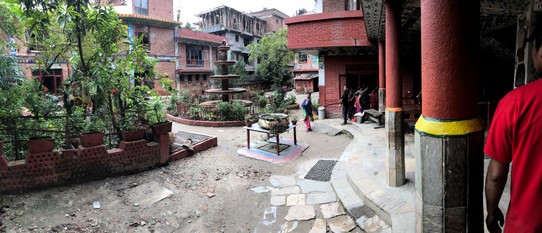 Nepal - Kathmandu - Innenhof von Shanti 

