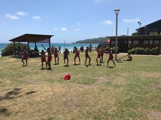 Australien - Byron Bay - Aboriginal Vorführung am Strand