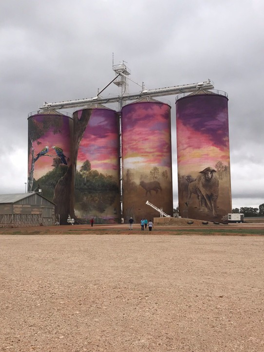Australia - Lightning Ridge - They like to paint their silos out this way!