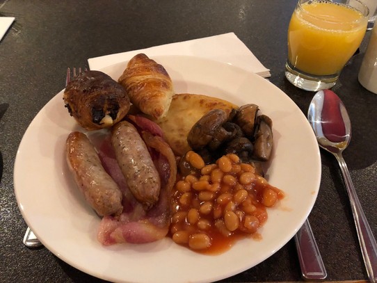 Vereinigtes Königreich - Livingston - Nach dem ich in der Nacht wirklich sehr gut geschlafen habe, konnte ich natürlich auch das Frühstück genießen.