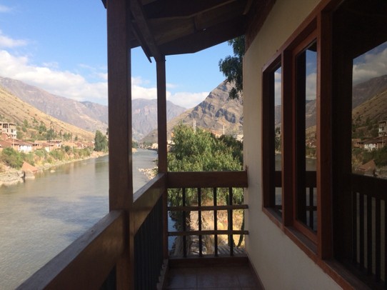Peru -  - Ein paar Tage chillen im heiligen Tal - unser Zimmer direkt am Fluss :)