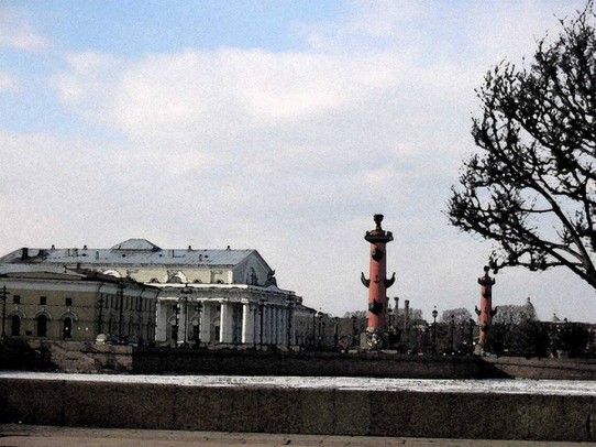 Russland - Sankt Petersburg - Rostal Columns (sent by my friend Victoria from Minsk)