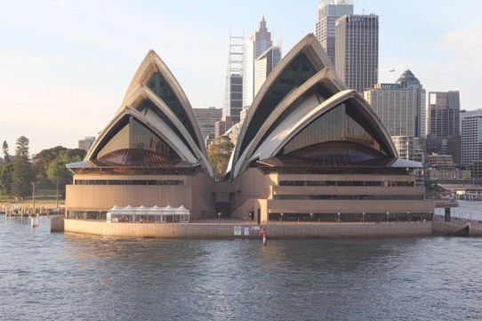 Australien - Sydney - So dicht kommt von Land keiner ran aber wir von unseren Balkon