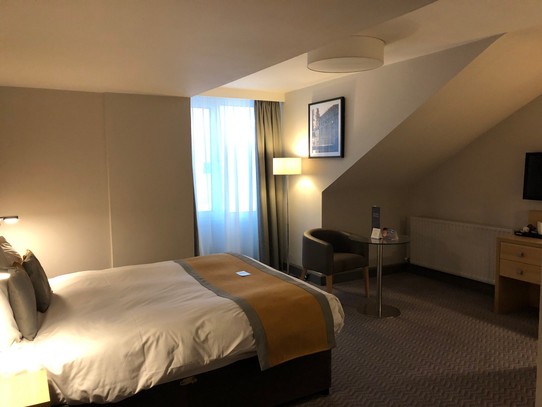 Irland - Tallaght - Mein Zimmer im letzten Hotel, dem Maldron Newcastle, wo ich die letzten beiden Nächte auf meiner Reise verbringen werde.