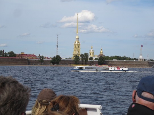 Russland - Sankt Petersburg - Blick auf die 
Peter-Paul-Kathedrale