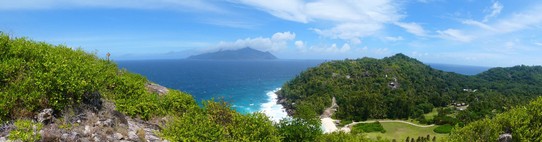 Seychellen -  - Blick von Spa Hill auf die Westseite der Insel