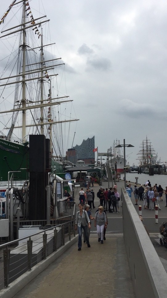 Deutschland - Hamburg - Der Hafen 