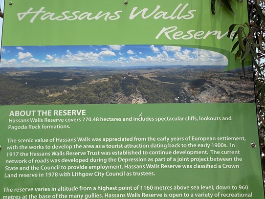 Australien - Lithgow - Lithgow liegt im zu den Blue Mountains gehörenden Hassans Walls Reservat.