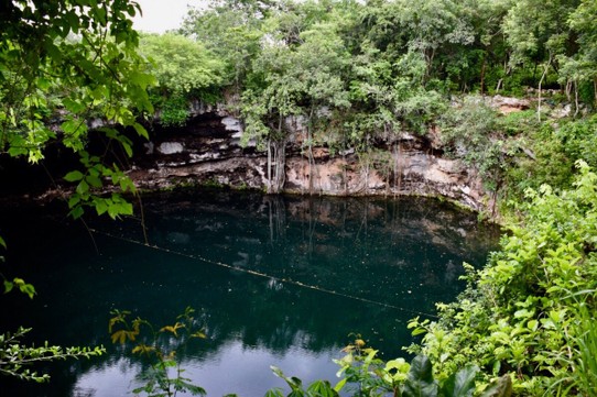 Mexiko - Río Lagartos - Die erste Cenote „KiKil“