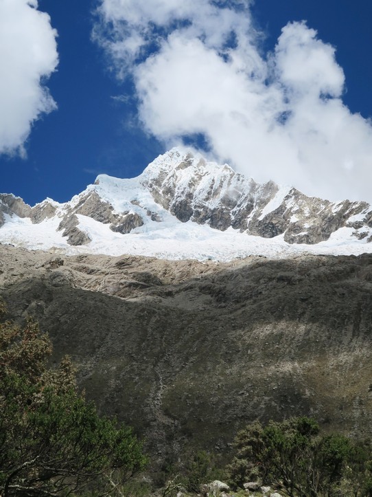Peru - Áncash - L'alpamayo qui culmine a 5947m