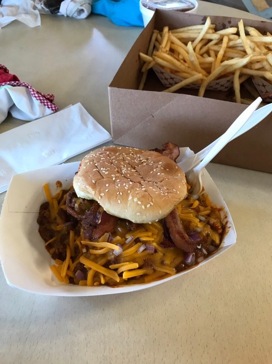 Vereinigte Staaten - Lompoc - Angeblich der beste Burger in Californien 😎