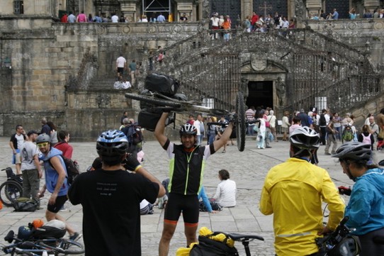 Spanien - Santiago de Compostela - Pilger per Rad