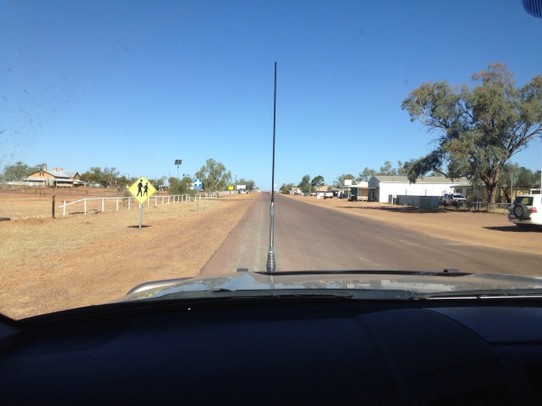 Australia - Algebuckina - Busy Town with the Pink Road House