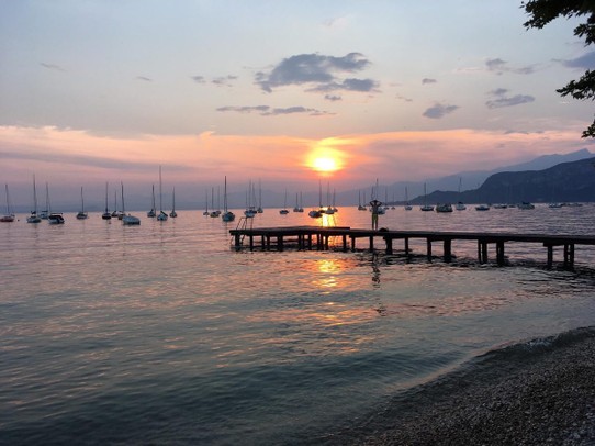 Italien - Bardolino - Sonnenuntergang am Gardasee