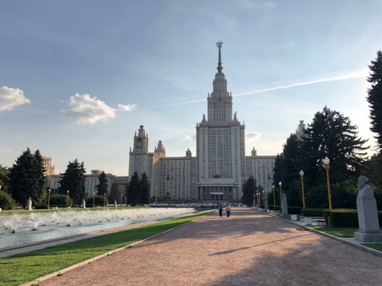 Russland - Moskau - Die Moscow State‘s University ist der Hammer schlechthin. Was für ein Bauwerk!