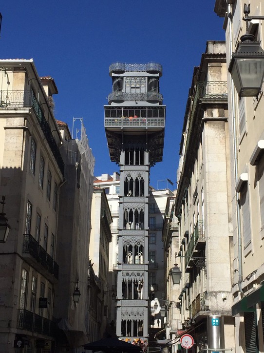 Portugal - Lisboa - Elevator in die Oberstadt