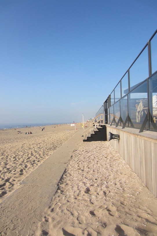 Niederlande - Noordwijk aan Zee - Das Strandlokal ist ein toller Tipp! Direkter Blick auf den Sonnenuntergang und das weite Meer!