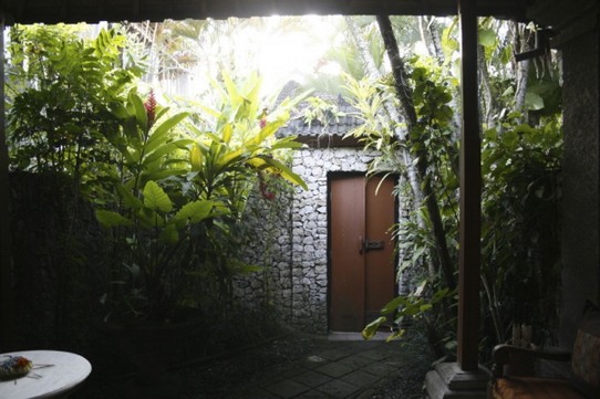 Indonesien - Ubud - Kleiner Gartenbereich im Hotel Ubud Villagae