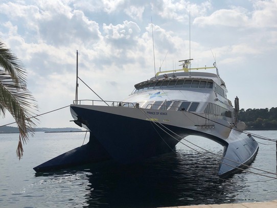 Kroatien - Poreč - Fährschiff nach Venedig 