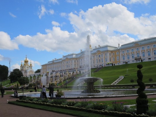 Russland - Sankt Petersburg - Der Peterhof,  Sommersitz Zar Peter I. (Fontainenpalast)