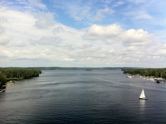 Finland - Puumala - Blick von einer Brücke auf den Saimaa See: größtes Seensystem in Finnland.