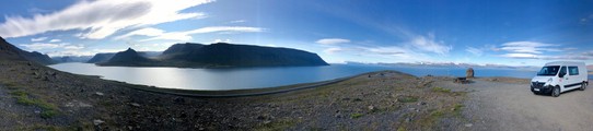 Island - Súðavíkurhreppur -  ...und diesmal ist noch der Aussichtspunkt und unser Camper mit drauf gekommen... Hammerschön...