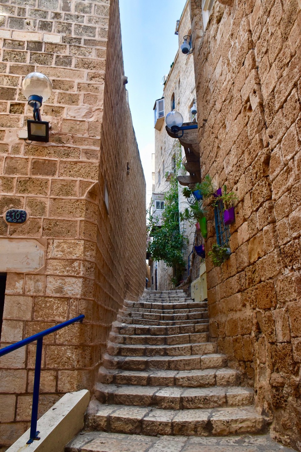 Israel - Tel Aviv-Jaffa - Schöne enge Gassen durchziehen diesen Stadtteil.