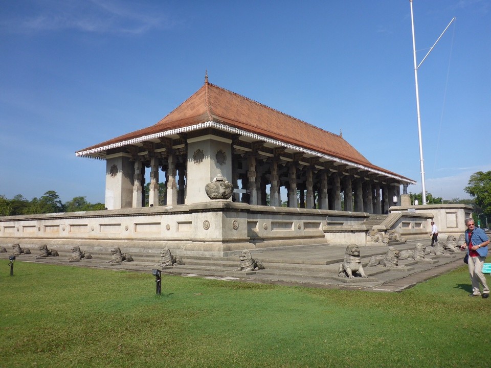  -  - Tempel mit Tratition