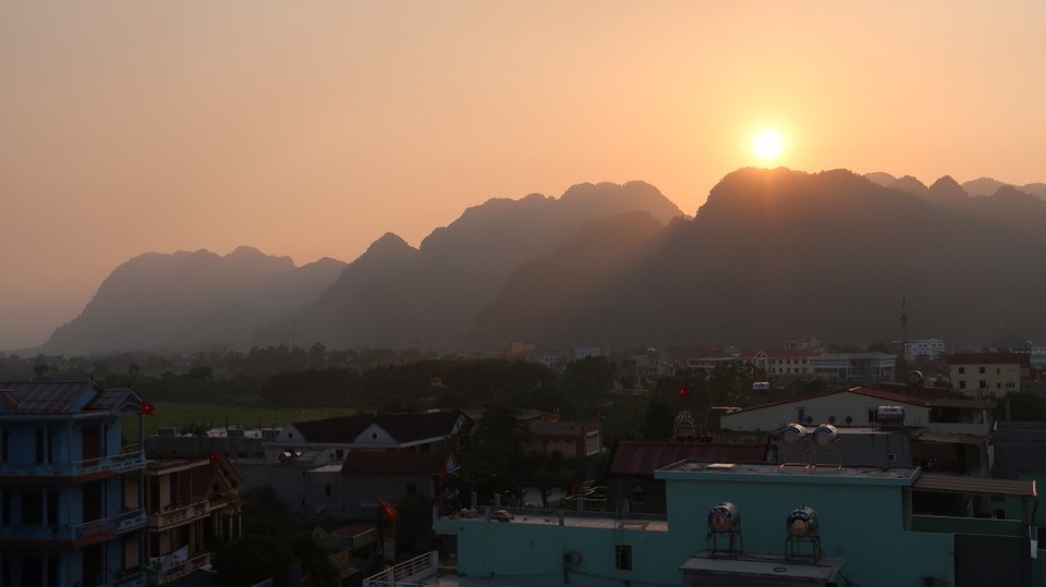 Vietnam - H. Bố Trạch - Sunset at Phong Nah...