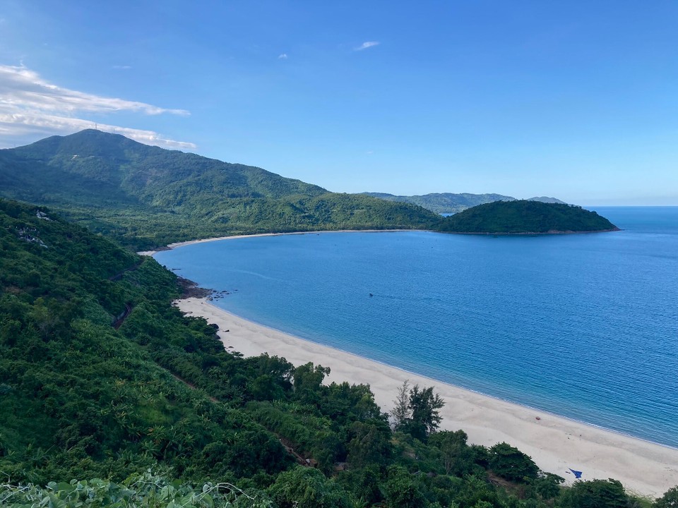 Vietnam - Da Nang - Mit dem Moped geht es den Hai Van Pass hinauf