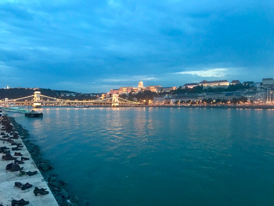 Ungarn - Budapest - By night | Wein 
