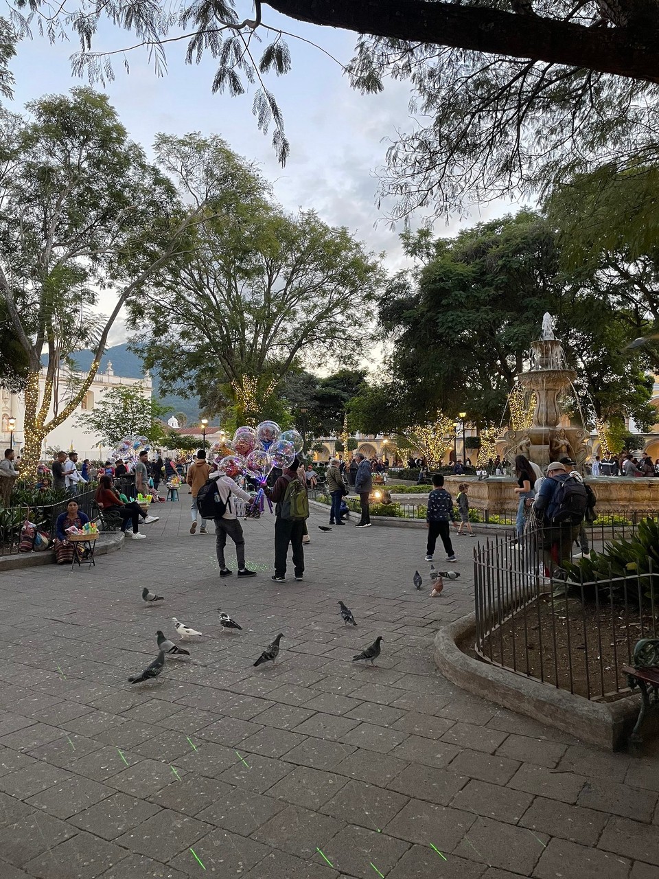 Guatemala - Antigua Guatemala - Antigua war heute zunächst nur ein kurzer Zwischenstopp- am Abend ging es weiter mit dem Nachtbus Richtung Norden! 
