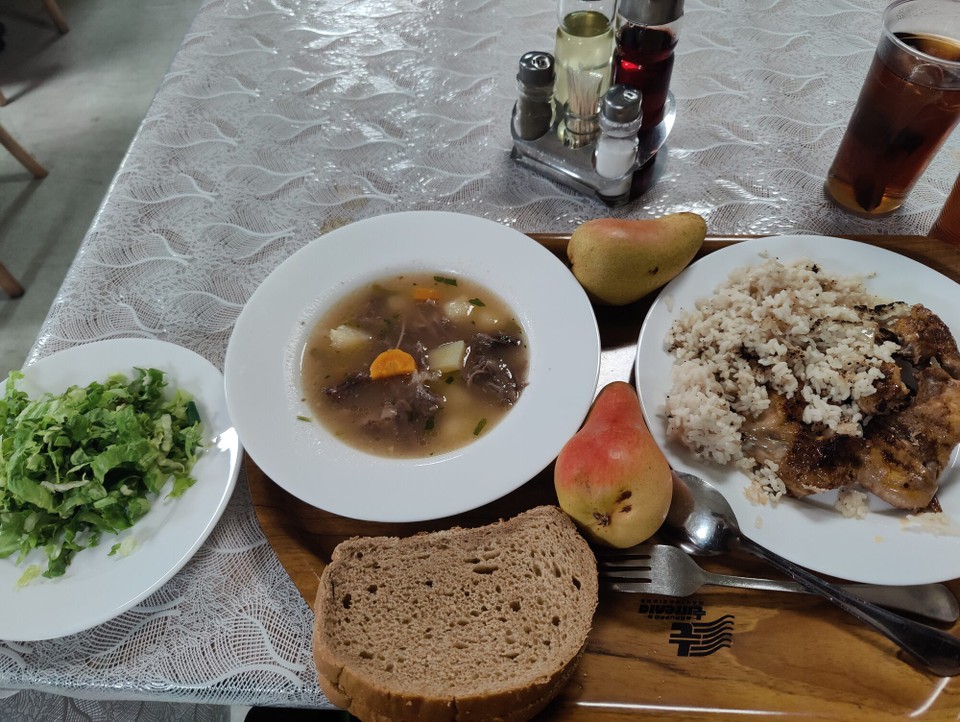 Georgien - Batumi - Ein Mittagessen am Bord