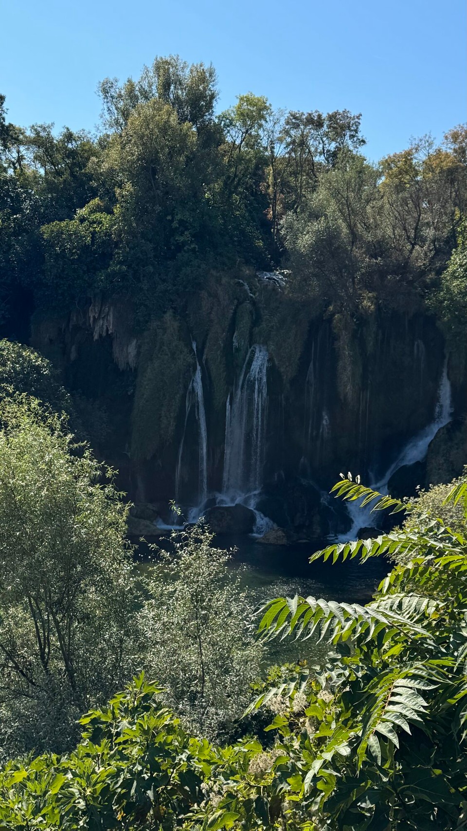 Bosnien und Herzegowina - Grad Trebinje - Nächster Halt an den Kravica-Wasserfällen,sie gehören zu den bekanntesten Attraktionen und stehen unter Naturschutz. 