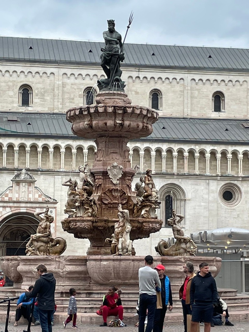 Italien - Trient - … gleich das (??) Highlight entdeckt.