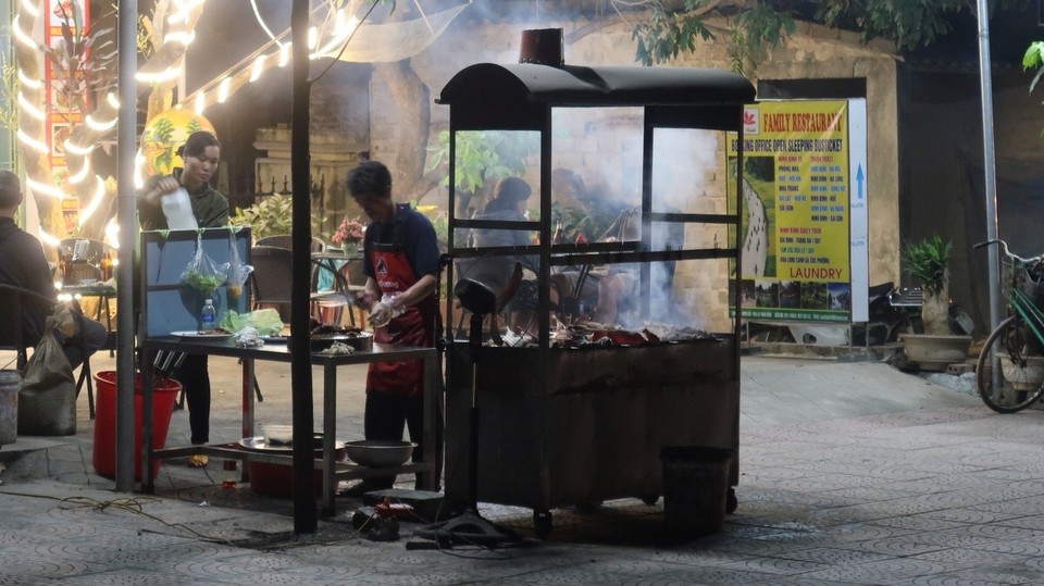 Vietnam - H. Hoa Lư - Noch ein kleiner Snack...