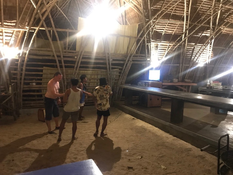 Philippines - El Nido - Karaoke den ene kvelden