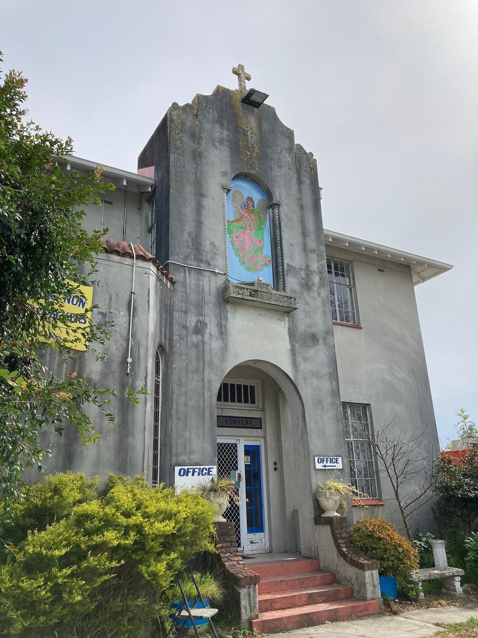 Neuseeland - Gisborne - Habt ihr schon mal in einem Konvent geschlafen? 🤪
Denn das ist mein Hostel 🤓