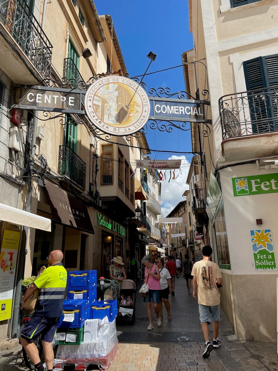 Spanien - Sóller - und sind ein bisschen durch die Innenstadt geschlendert.