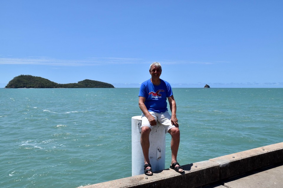 Australien - Port Douglas - Ausschau nach Salties und Haiflossen.