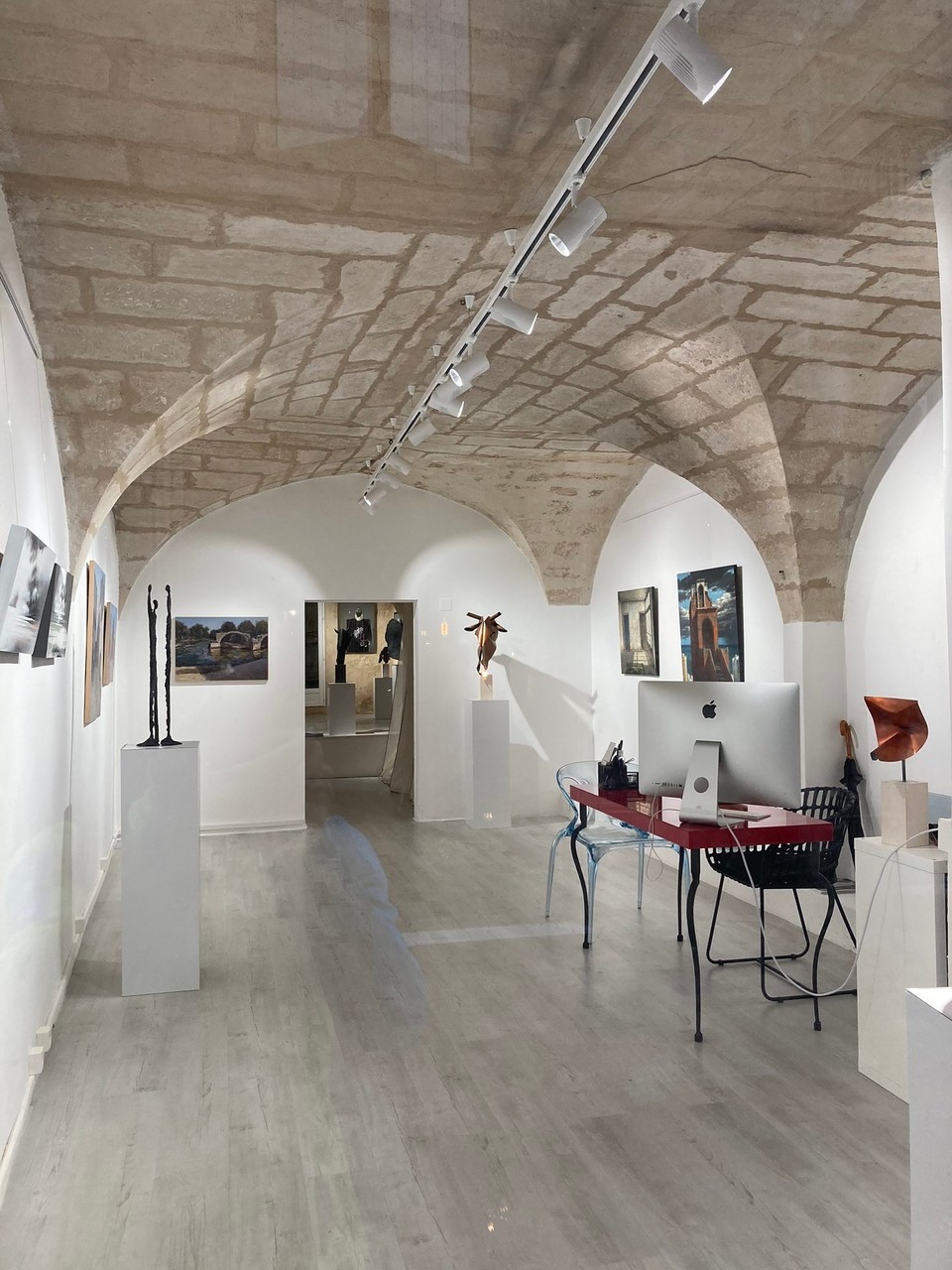 Frankreich - Uzès - Kunst-Atelier im Gewölbe🥰 