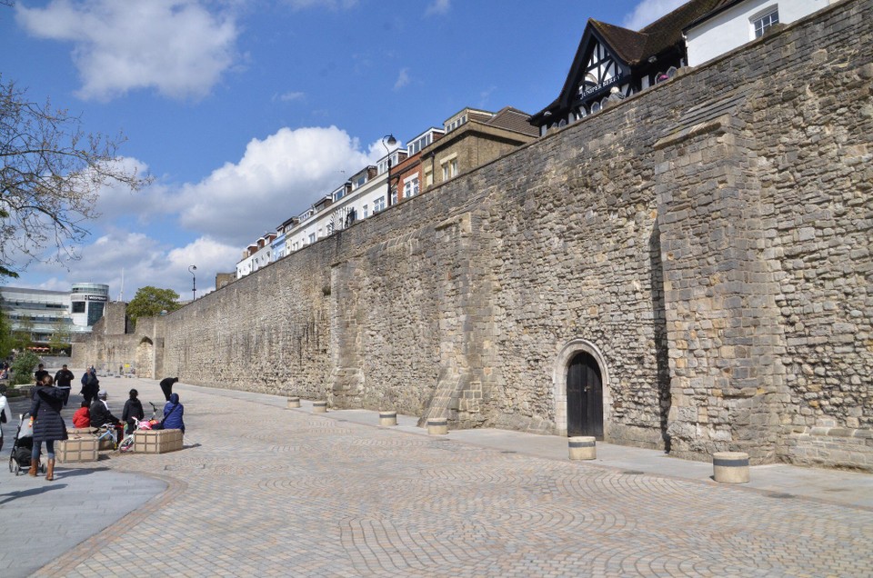 Vereinigtes Königreich - Southampton - Southampton Mauer emt d'Al Stad zur Seeseit