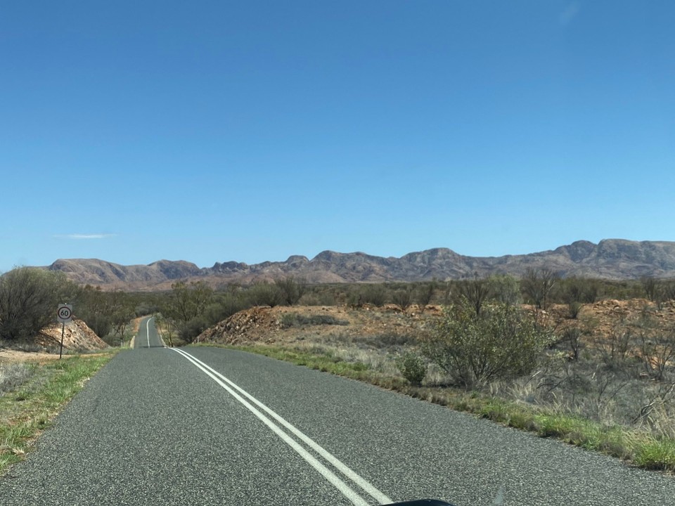 Australien - Alice Springs - Zufahrt zum Stanley Chasm