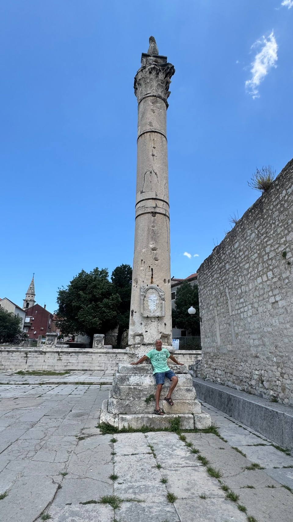 Kroatien - Zaton - Da habe ich wohl vergessen wie groß die Altstadt ist, zur Strafe musste ich an die Säule der Schande (Pranger). 