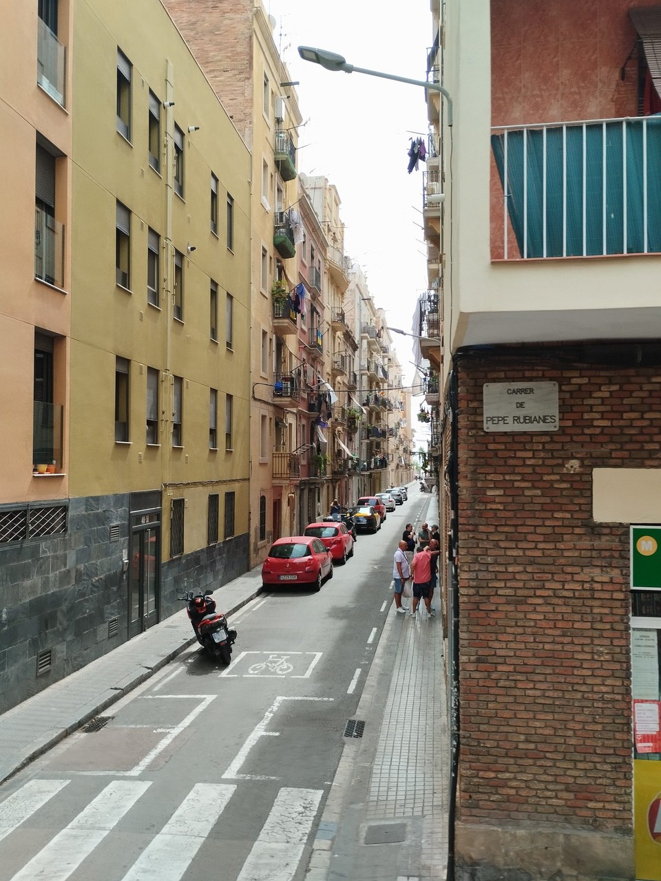 Spanien - Barcelona - Sehr enge Gasserl'n 😜