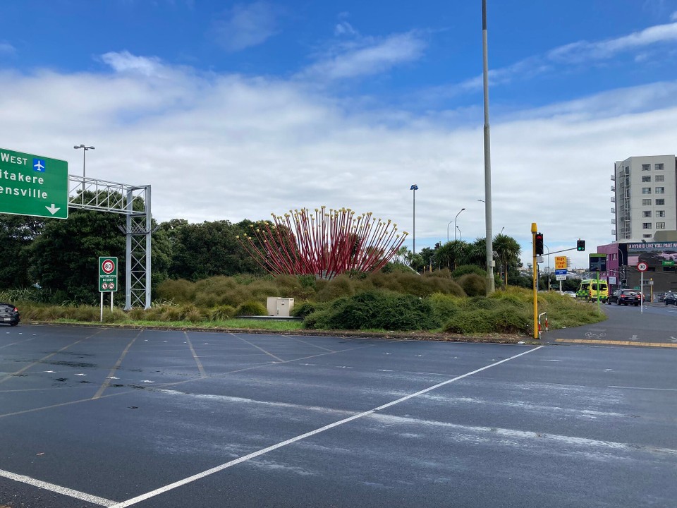 Neuseeland - Auckland - Ein letzter Spaziergang durch die Stadt - hier sieht man nicht, wie sehr es am Morgen noch geregnet hat 🤦🏻‍♀️