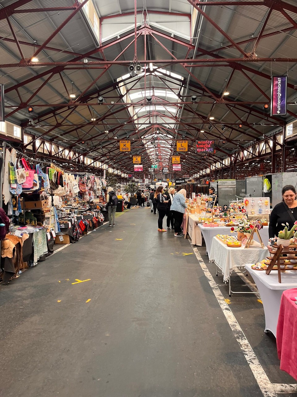Australia - Melbourne - Had a look round the markets this morning and was thinking how different they are to the ones in Asia! Had a mooch around and then decided to go to the library and print off my cv and hand it around in st kilda. Ended up doing about 20k steps around the city and used the trams today 