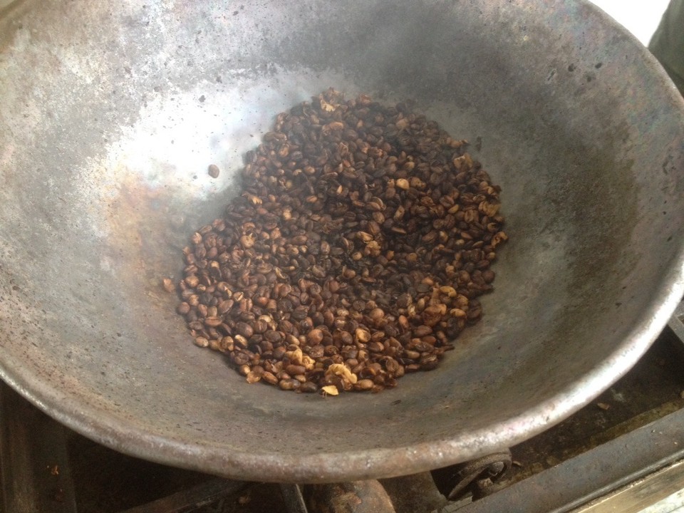 Kolumbien - Salento - Die Bohnen werden geröstet - davor schmecken sie nicht annähernd nach Kaffee
