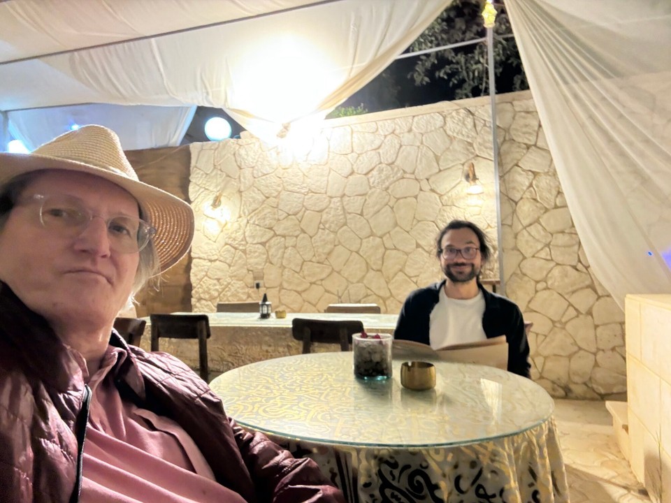 Ägypten - Giza - Sehr gemütlich und wir warten aufs Essen und Getränke